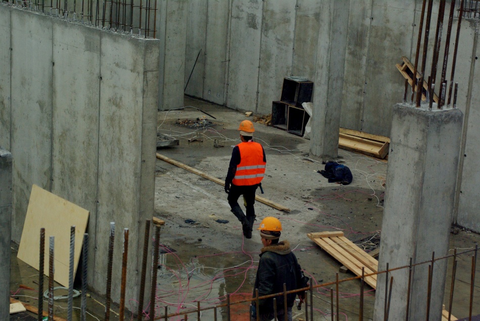 В Госдуме обсуждают идею депортационного депозита для мигрантов